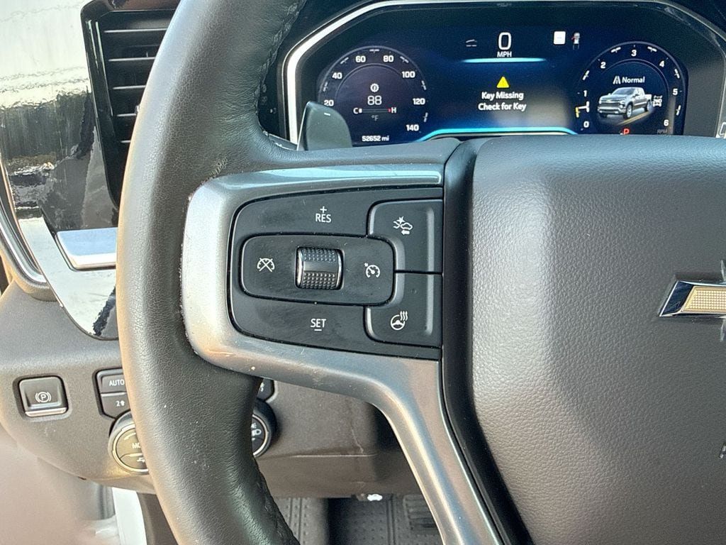 Used 2022 Chevrolet Silverado 1500 LTZ AWD/4WD image 9