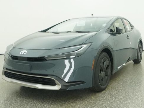 New 2026 Toyota Prius Plug-In Hybrid FWD image 64
