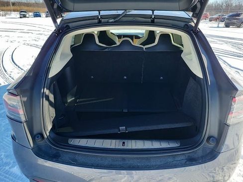 Used 2018 Tesla Model X 75D image 8