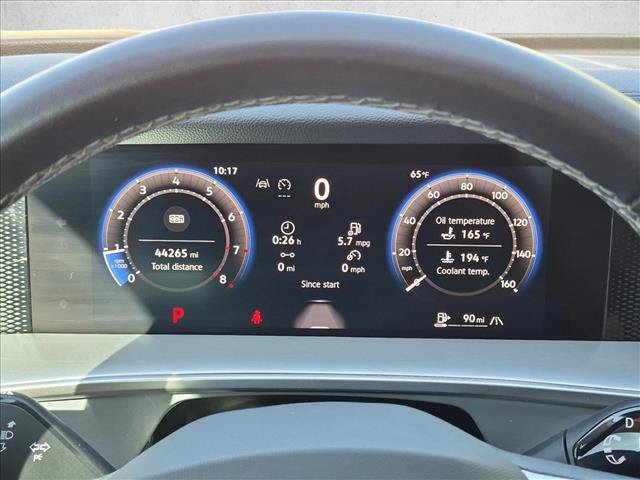 Used 2025 Volkswagen Tiguan SE AWD/4WD image 10