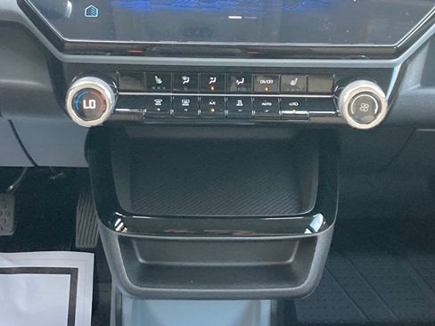New 2027 Chevrolet Bolt LT w/ Comfort Package FWD image 13