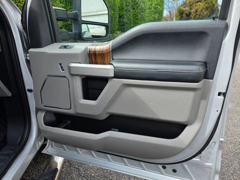 Used 2018 Ford F150 Lariat w/ Equipment Group 501A Mid image 35