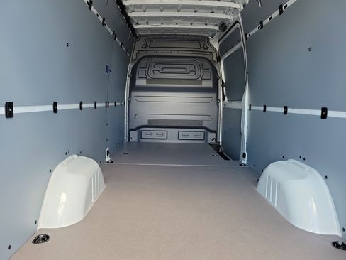 Used 2026 Mercedes-Benz Sprinter 2500 image 28