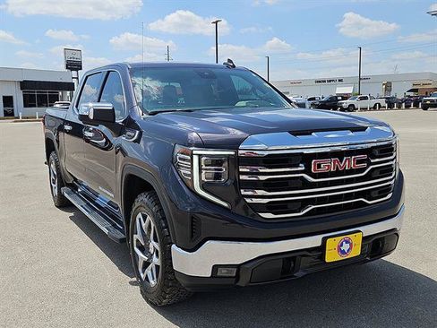 Used 2025 GMC Sierra 1500 SLT RWD image 6