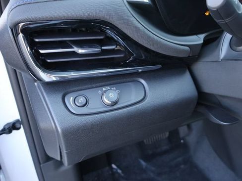New 2026 Buick Envista Sport Touring w/ Convenience I Package FWD image 19
