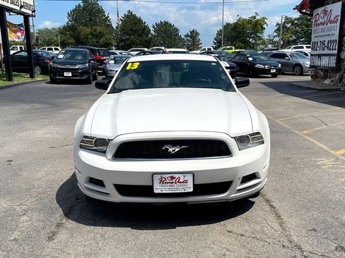 Used 2013 Ford Mustang Coupe RWD image 16