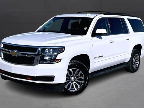 Used 2018 Chevrolet Suburban LS w/ All-Season Package image 1