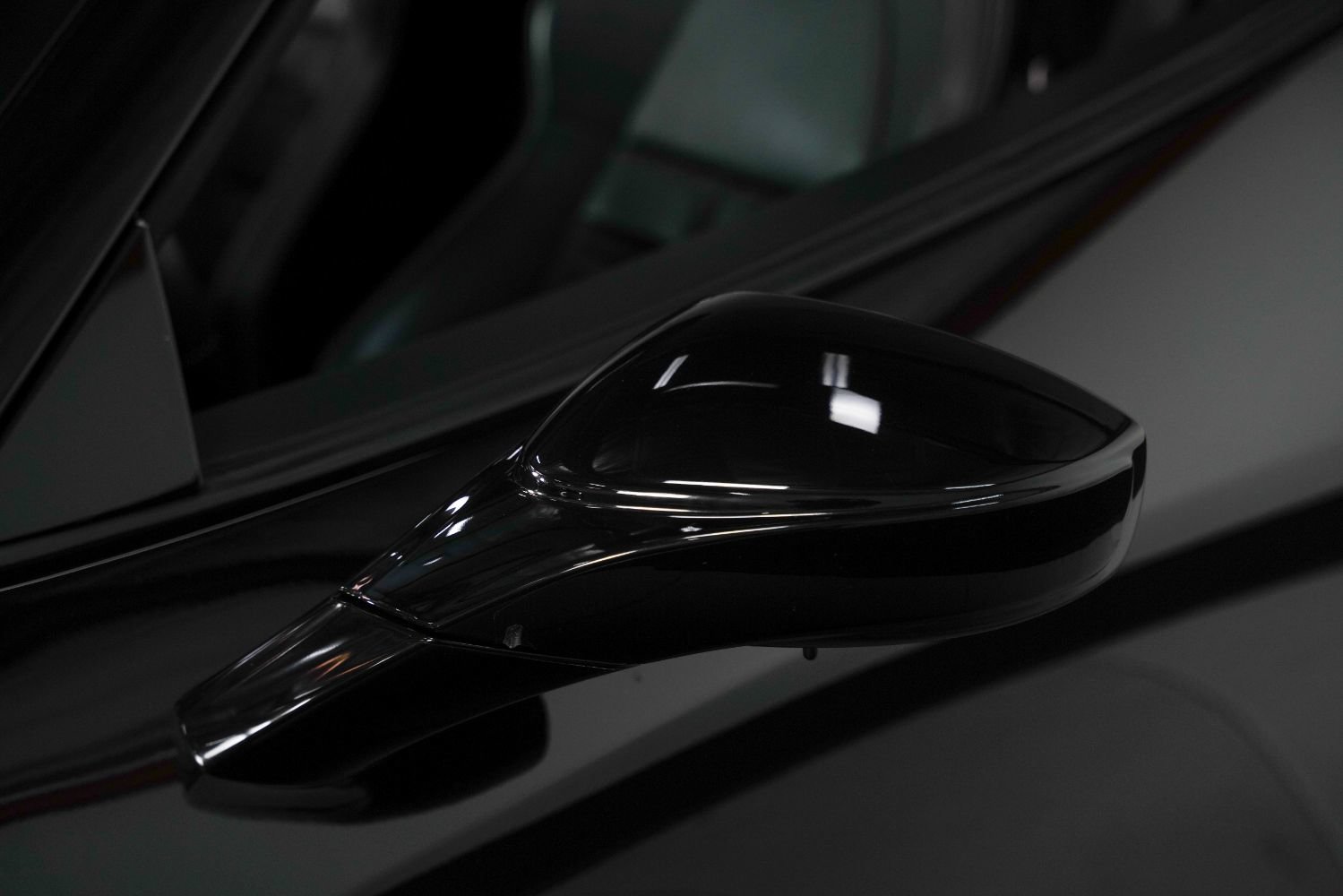 Used 2013 Ferrari 458 Spider RWD image 16