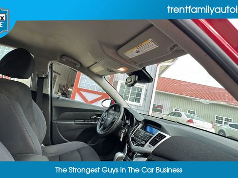 Used 2016 Chevrolet Cruze LT image 52