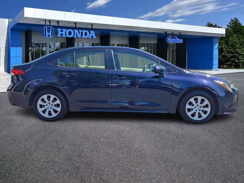 Used 2021 Toyota Corolla LE w/ Carpet Mat Package (TMS) FWD image 25