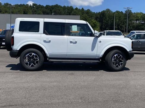 New 2026 Ford Bronco Outer Banks AWD/4WD image 2