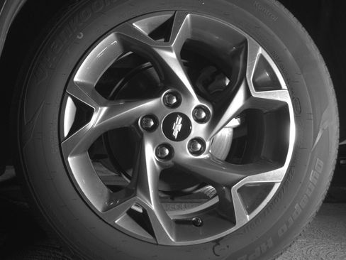 Used 2025 Chevrolet Trax LT FWD image 14