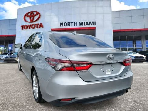 Used 2023 Toyota Camry LE image 3