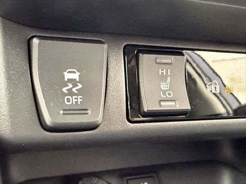 Certified 2025 Toyota RAV4 XLE w/ Convenience Package image 29