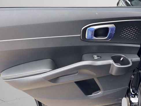 New 2026 Kia Sorento LX FWD image 14