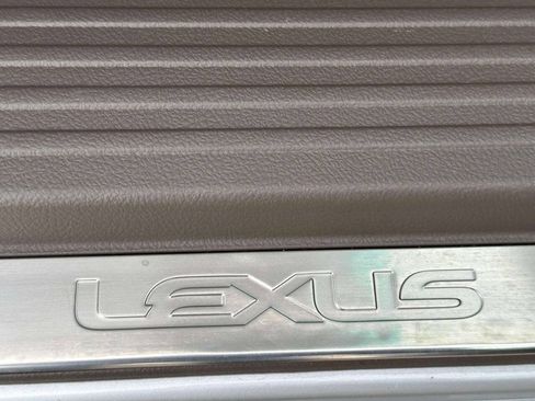 Used 2012 Lexus GX 460 w/ Comfort Plus Pkg AWD/4WD image 24