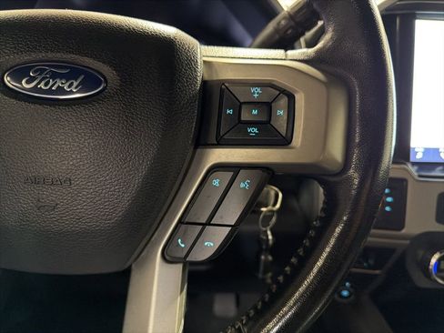 Used 2022 Ford F250 Lariat w/ Lariat Value Package image 17