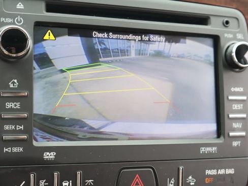 Used 2014 Buick Enclave Premium w/ Trailering Provision Package FWD image 27