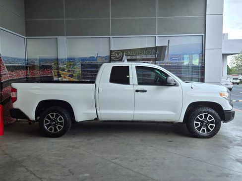 Used 2017 Toyota Tundra SR image 4