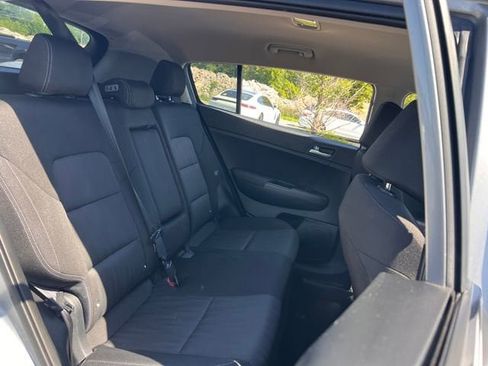 Used 2020 Kia Sportage LX FWD image 27