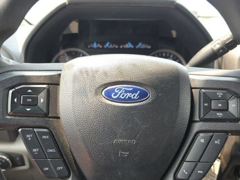 Used 2022 Ford F350 XL w/ STX Appearance Package AWD/4WD image 4