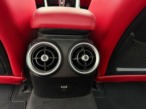 Used 2020 Alfa Romeo Giulia Ti Sport RWD image 18