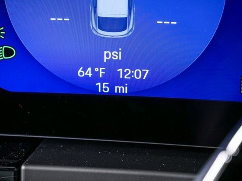 New 2026 Porsche Macan 4 Electric image 12