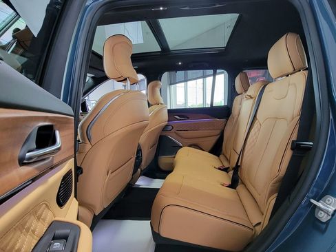 New 2026 Jeep Grand Cherokee Summit AWD/4WD image 8