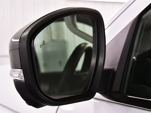 Used 2025 Ford Expedition Max Platinum image 14