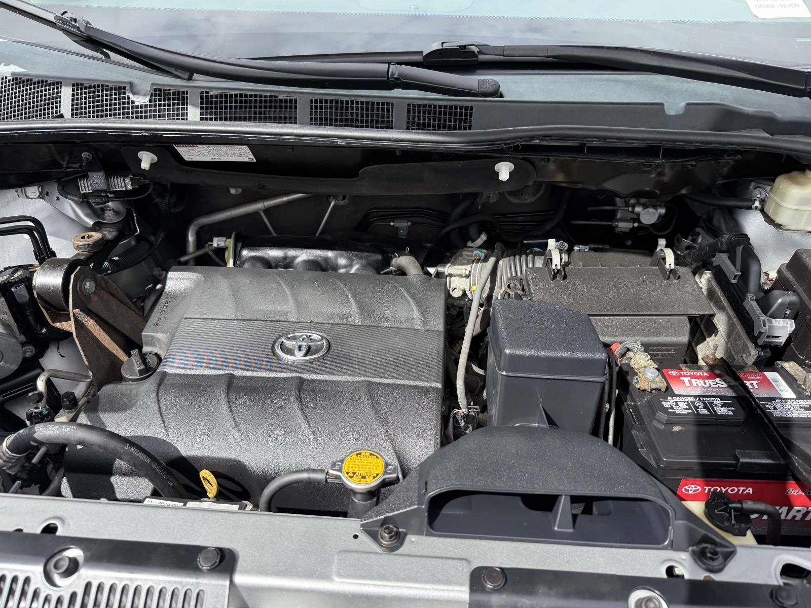 Used 2015 Toyota Sienna LE FWD image 33