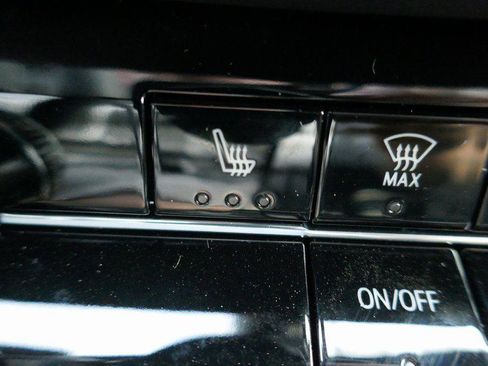 New 2026 Chevrolet Equinox LT w/ Midnight Edition FWD image 16