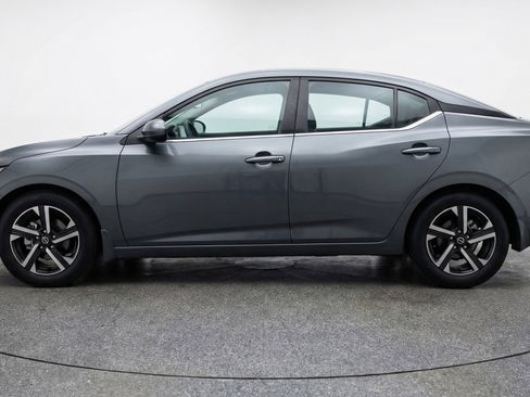 Used 2025 Nissan Sentra SV FWD image 5