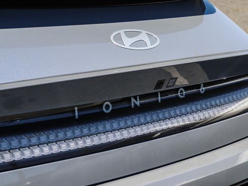 Used 2024 Hyundai Ioniq 6 SEL RWD image 7