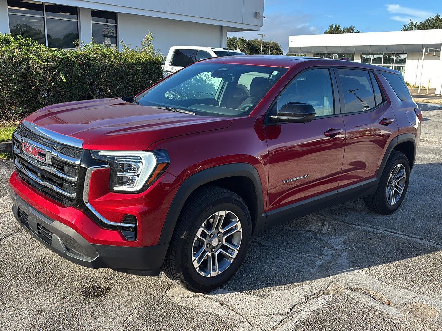 Used 2026 GMC Terrain Elevation w/ Technology Package II FWD image 3