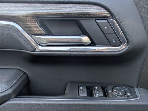 Used 2025 Chevrolet Silverado 1500 LT Trail Boss w/ LT Trail Boss Premium Package image 15