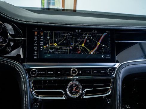 Used 2020 Bentley Flying Spur W12 image 47