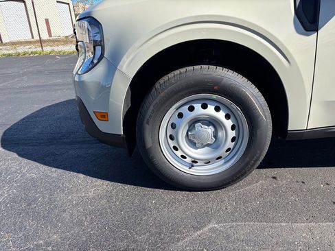 New 2025 Ford Maverick XL w/ Equipment Group 101A image 9