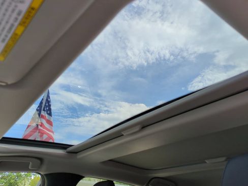 New 2026 Toyota Prius Plug-In Hybrid FWD image 19