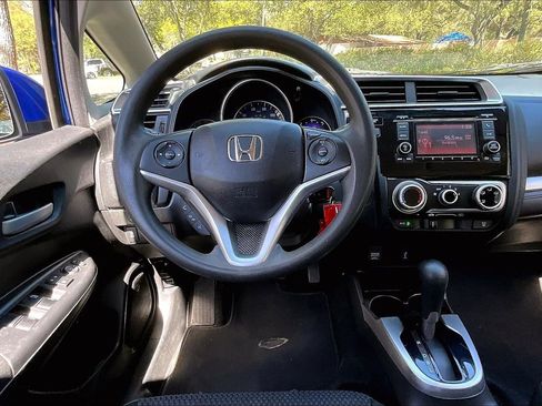 Used 2018 Honda Fit LX image 8