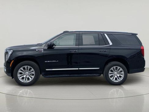 Used 2025 GMC Yukon Denali AWD/4WD image 6
