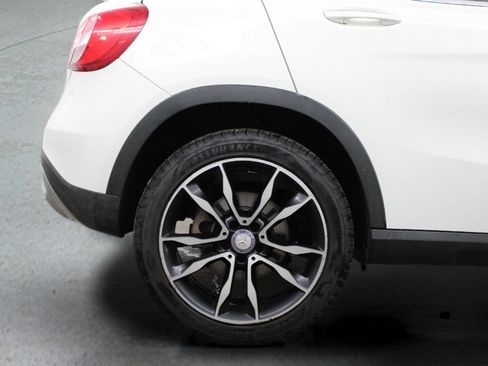 Used 2017 Mercedes-Benz GLA 250 image 12
