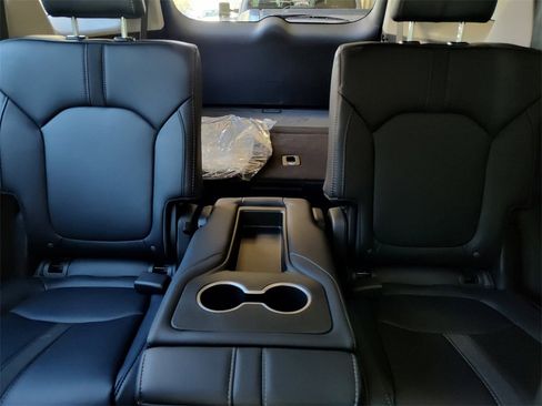 Certified 2025 Honda Pilot EX-L image 35