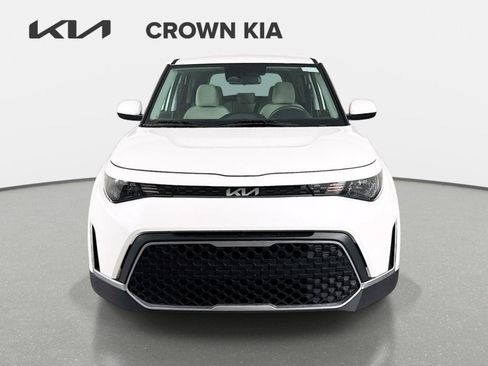 Certified 2025 Kia Soul LX w/ LX Technology Package FWD image 2