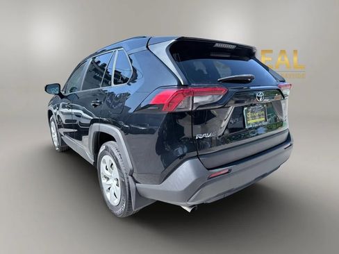 Used 2019 Toyota RAV4 LE w/ All Weather Liner Package AWD/4WD image 5