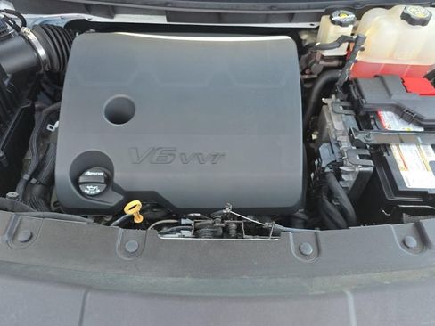 Used 2019 Chevrolet Traverse LT w/ LPO, Floor Liner Package AWD/4WD image 12