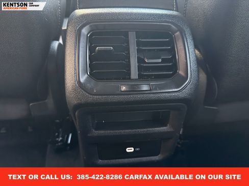 Used 2022 Volkswagen Taos SE image 32