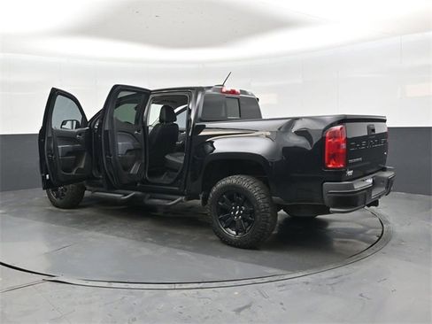 Used 2022 Chevrolet Colorado Z71 w/ Z71 Midnight Edition image 46