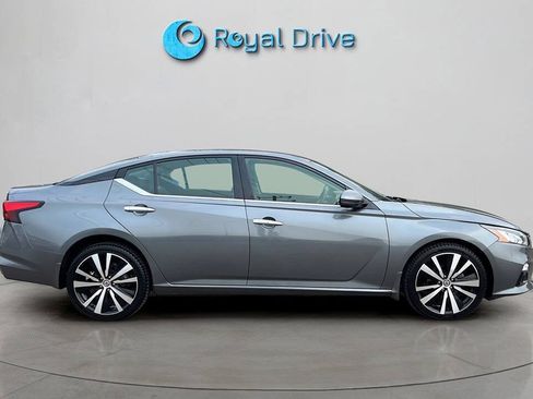 Used 2020 Nissan Altima 2.5 Platinum AWD/4WD image 7