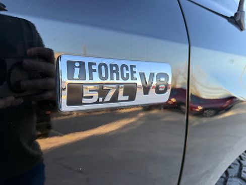 Used 2015 Toyota Tundra SR5 image 9