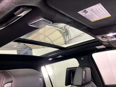 Used 2024 Cadillac Escalade ESV Sport Platinum image 23